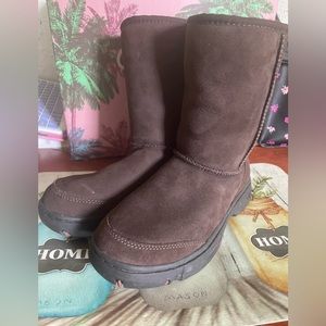 Brown Uggs 5275 style size 7